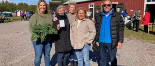 Folkfest på första höstmarknaden 