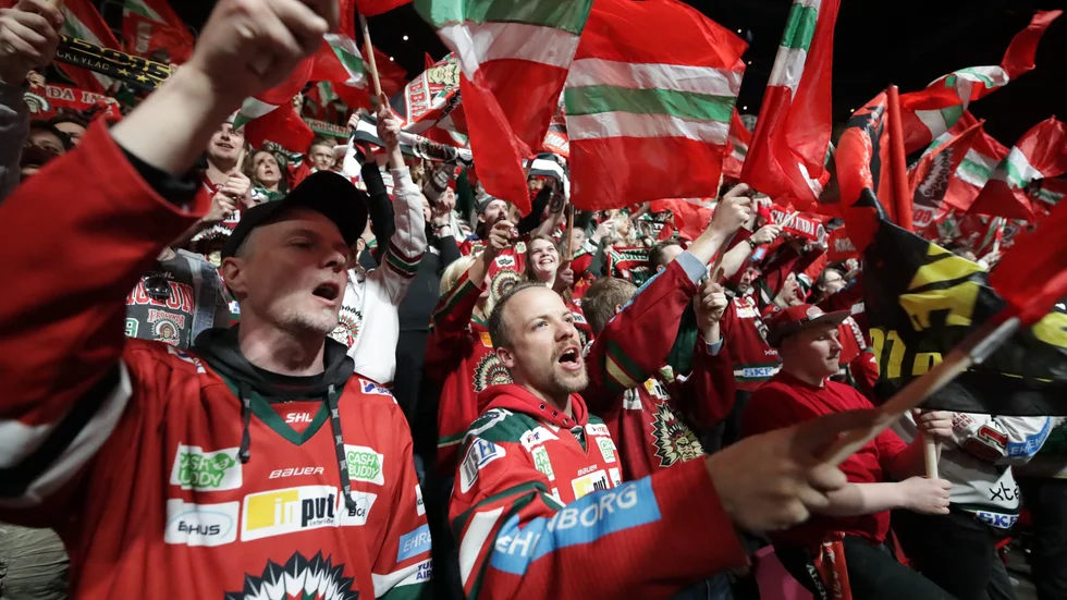 Publikmagneten Frölunda och resten av idrottens elitklubbar kan snart fylla upp arenorna igen. Arkivbild.