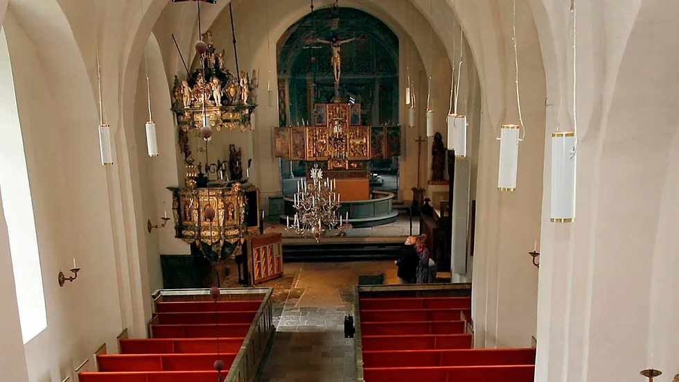 Det ska vara självklart att alla ska bemötas med respekt i kyrkan, skriver Magnus Andersson och Lena Furberg.
