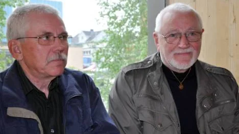 Arne Enberg och Hans Isaksson, i Pålänge friskoleförening, säger att de inte tänker starta friskolan så länge den kommunala skolan finns i byn.FOTO: K-L Sundqvist