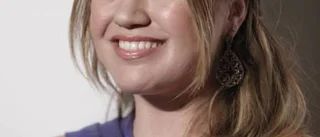Kelly Clarkson låter bäst när hon är arg