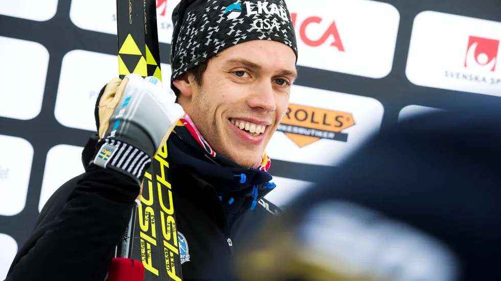 Redo för hemmaguld. På söndag har Marcus Hellner sitt bästa chans att vinna ett SM-guld på femmilen. På stadion som bär hans namn i Gällivare.