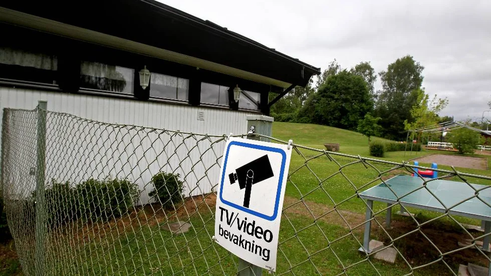 På alltfler platser ser vi skyltar om kameror som samlar information om hur vi lever våra liv.