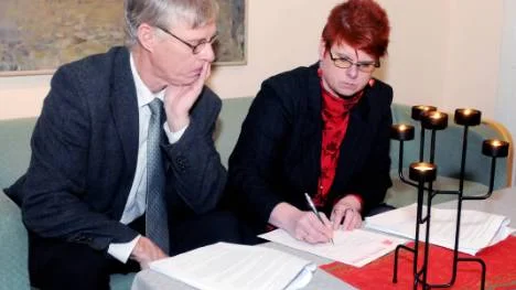 Arne Honkamaa och Christina Snell-Lumio sammanfattade krav för återremiss av LOV. Nu är möjligheten till fler återremisser förbrukade.                                                 FOTO: Linda Danhall