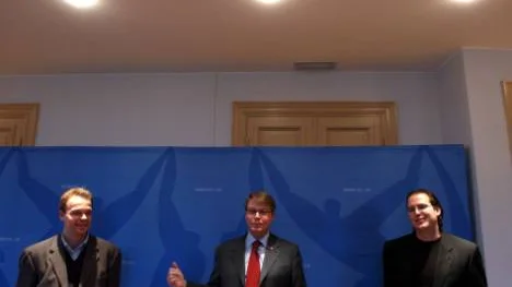 2002 rekryterades Anders Borg (t h) av förre M-ledare Bo Lundgren til rollerna som ny chefsekonom och kanslichef för Moderaterna. Som sådan, och senare som finansminister i alliansregeringen, har han varit en huvudarkitekterna och chefisingenjörerna bakom  den moderata politiken under Fredrik Reinfeldt. Ideologiskt är han och Reinfeldt som ler och långhalm.