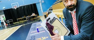 Vinst för mästarna – men tränaren sågar sitt eget lag