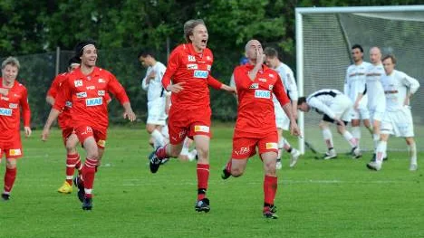 Den store derbyhjälten. Den förre GMFF-spelaren Jonas Kurak blev den som                            fick tysta hemmapubliken när han avgjorde för Kiruna,.