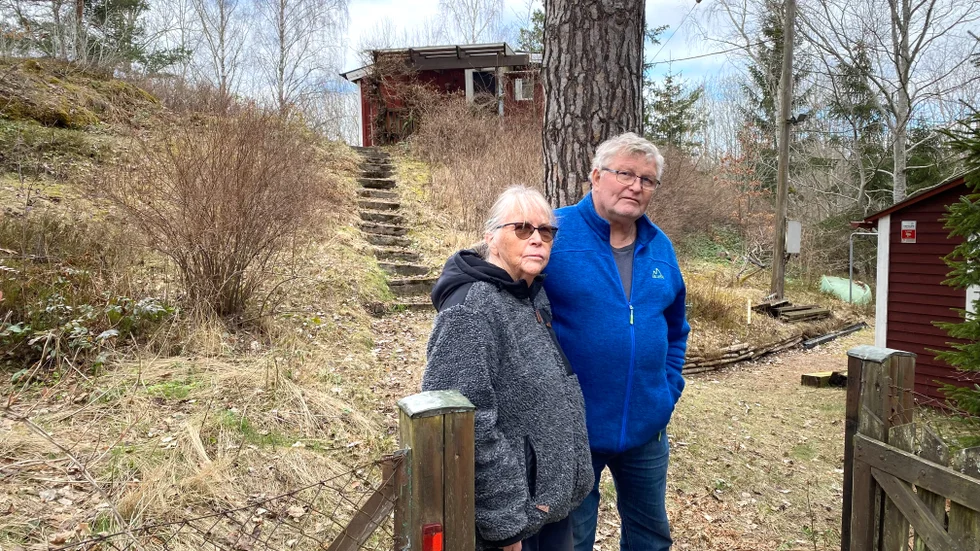 Håkan och Christina Karlsson är bara på tillfälligt besök. Snart lämnar de över till kommunen.