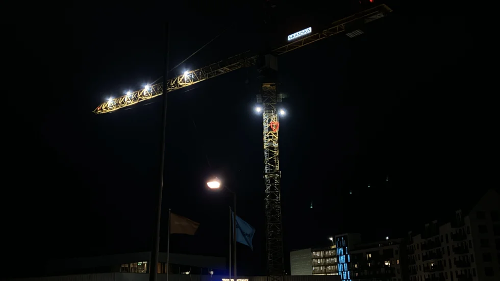 Byggjätten Skanska i Linköping hittade sitt sätt att fira alla hjärtans dag på fredagen.
