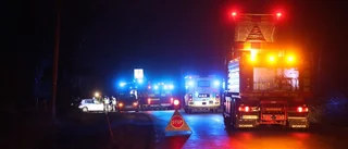 Bilar körde ihop på landsväg utanför Knivsta