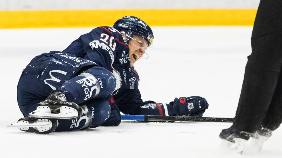 Johan Johnsson har ont.