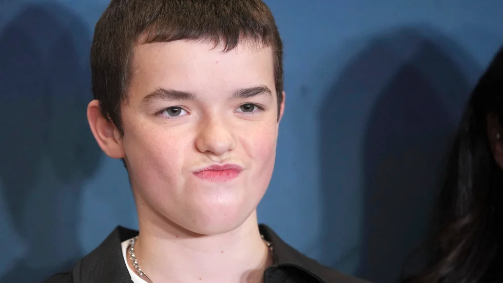 Ungdom. Owen Cooper spelar huvudrollen i den hyllade serien Adolescence. 
