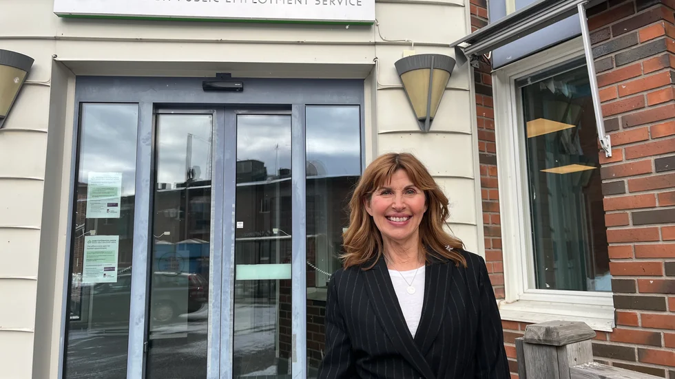 Anna-Maria Karlsson är arbetsförmedlare på Arbetsförmedlingen och har flera råd när det kommer till att söka sommarjobb.