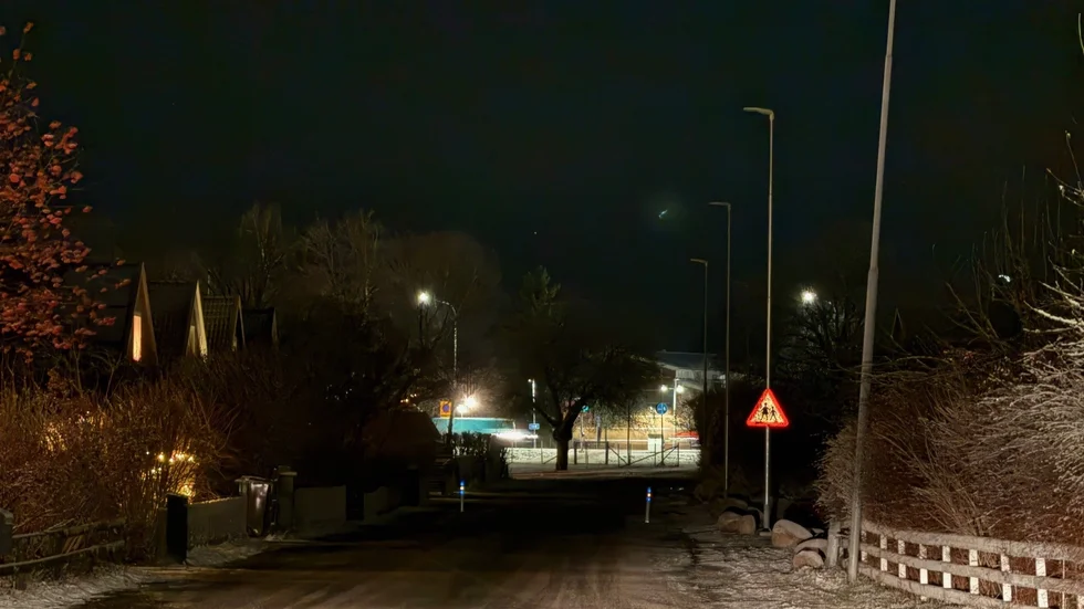 Gatubelysningen slocknade under tisdagskvällen. 