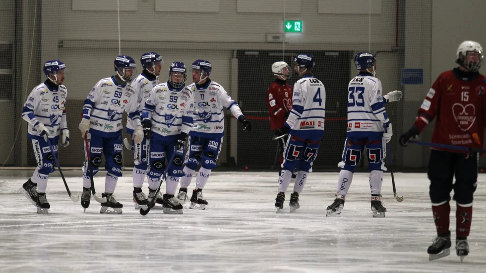 IFK Motala, här en bild från en tidigare match, har hittat vinnarspåret igen i division 1. Storseger på söndagen inomhus i bortahall mot Åby/Tjuredas reserver.