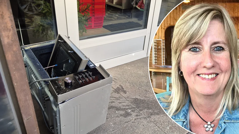 Lena Skarp, ordförande för Vimmerby Röda Kors-krets, är trött på att folk ställer skrot utanför second hand-butiken. "Det hamnar ganska mycket prylar här som inte går att sälja".
