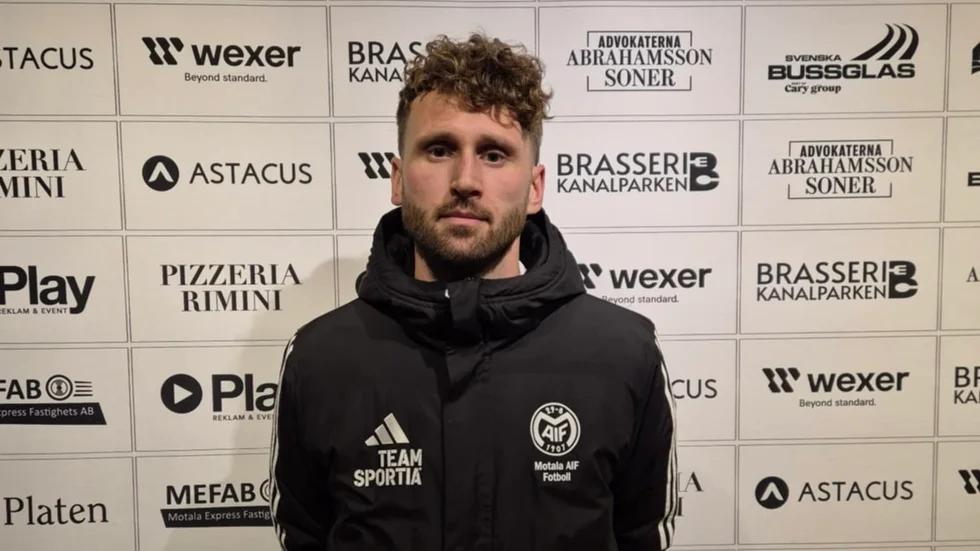 Sanel Osmanovic, spelare i Borens IK, väljer nu att bli assisterande tränare i Motala AIF:s division 2-lag. "Det kan bli ett intressant år", säger han inför 2025 då Maif sannolikt hamnar i Stockholmsserien igen.