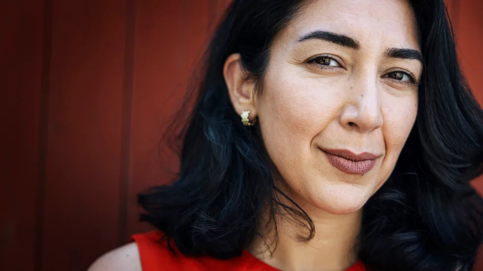 Lawen Redar (S) leder partiets arbete med att ta fram ny politik för att motverka segregation. Hon vill kopiera danska ghettolagar som inte går att genomföra i Sverige.