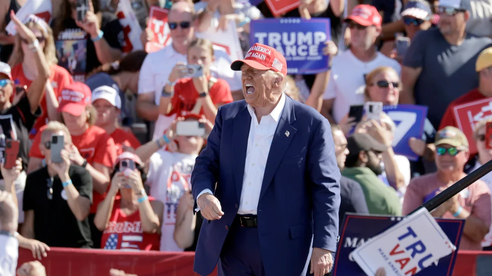 Onsdag morgon, svensk tid, utropade Trump sig som segrare och landets 47:e president med orden "Vi ska fixa allt."