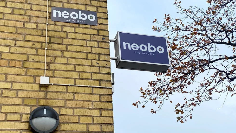 Polisen har nyligen upprättat flera anmälningar om olaga intrång och skadegörelser hos Neobo på Motala väster. Samtidigt säger biträdande förvaltare David Bohm, att brotten har minskat på senare tid.