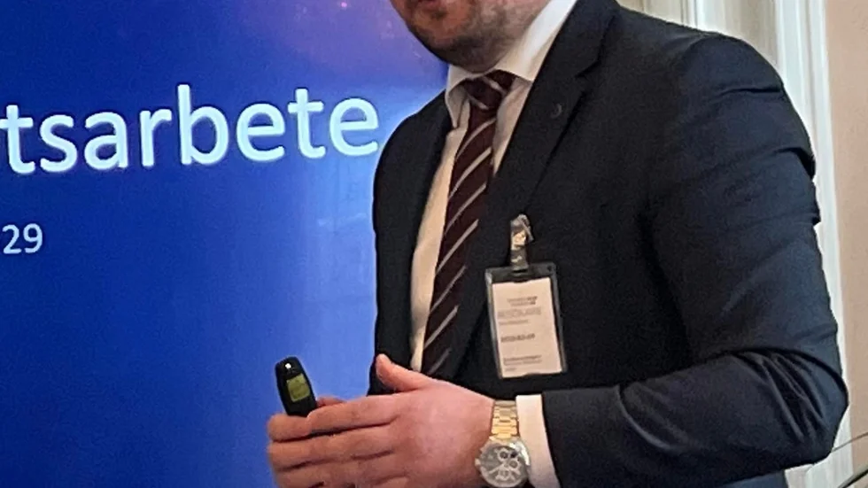 Ivan Radulovic, expertrådet, Kungliga automobil klubben, KAK, skriver om att det enskilt viktigaste för en elektrifering av bilflottan är tillgången till parkeringsplatser.