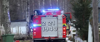 Använde värmepistol – brandkåren bröt upp väggen