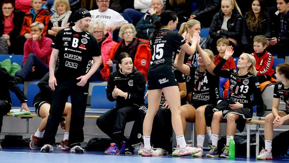 Tillbaka. Stjärnspelaren Carin Bergdahl inledde matchen på bänken men gjorde sedan comeback i Bodentröjan i den andra halvleken efter att ha missat inledningen av säsongen på grund av att hon blivit mamma.