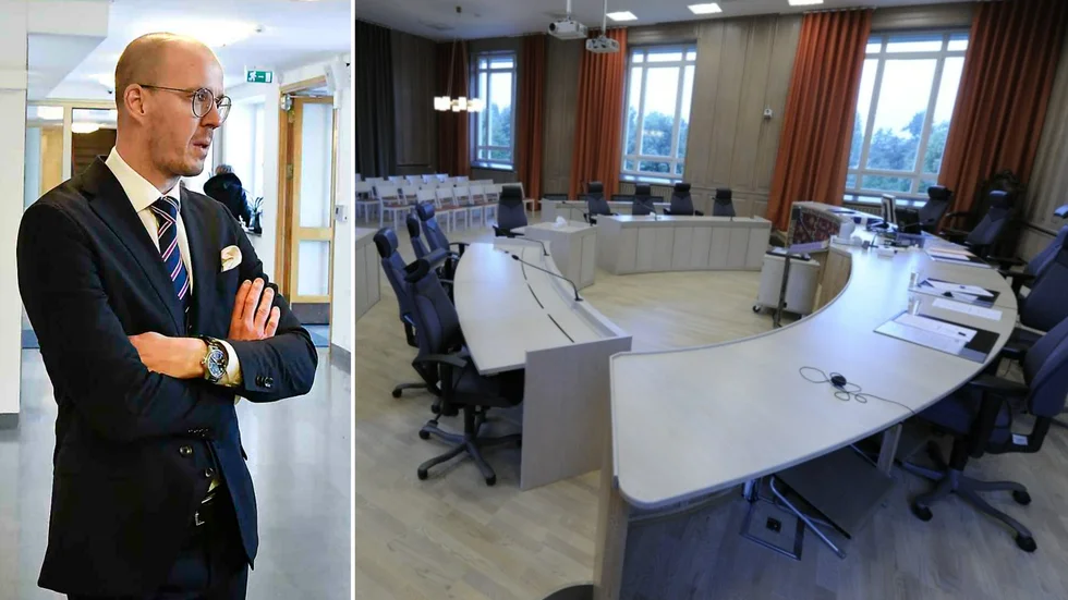 Advokat Jens Nyströms 15-årige klient finns inte fysiskt med i rättssalen när förhandlingen börjar på onsdagen.