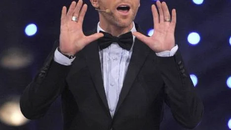 Peter Jihde är kvar som programledare för "Idol".
