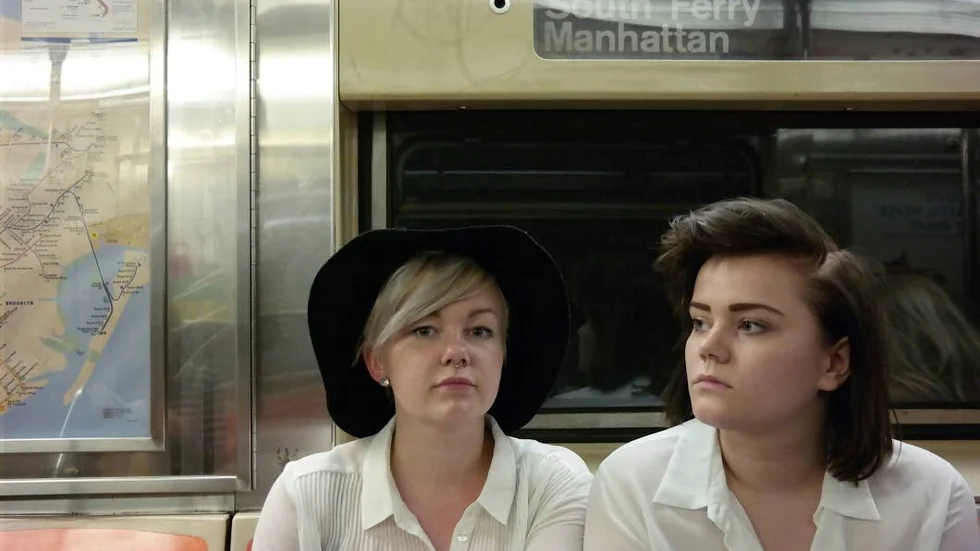 Sanna och Rebecka i The Magnettes.