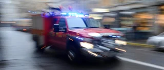 Just nu: Brand i flerfamiljshus