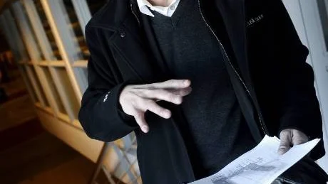 TILL HANDLING. Luleå Hockeys klubbdirektör Peter Jidström har haft hektiska dagar och nu är en före detta anställd polisanmäld av klubben.