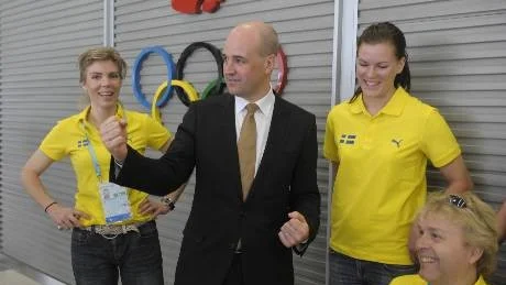kandidater. Fredrik Reinfeldt möter svenska OS-kandidater i Peking. Foto:  LEIF R  JANSSON/Scanpix