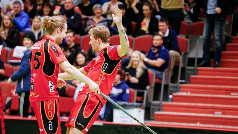 Jonas Landström firar ett mål mot under kvalspelet.