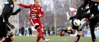 Anna, 23, är finsk mästarinna i både fotboll och skidåkning
