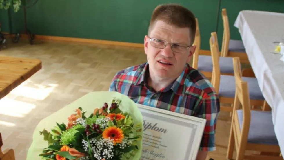 Jens Skoglöv, Morgongåva.
