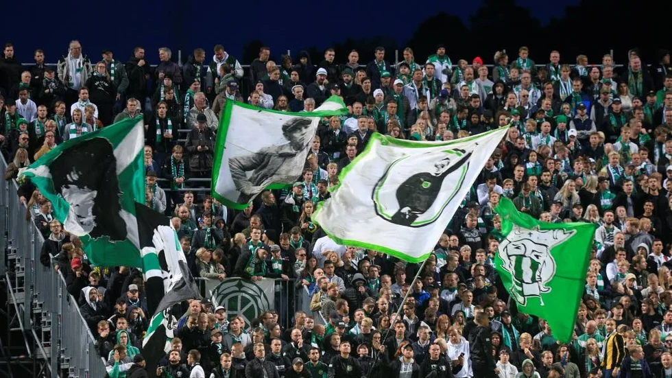 Hammarbys klack under måndagens fotbollsmatch i allsvenskan mellan IK Sirius FK och Hammarby IF på Studenternas IP.