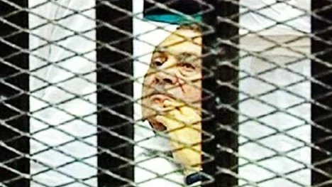 Hosni Mubarak i rätten, 3 augusti 2011.