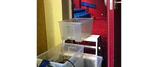 Tvingas stänga två biosalonger