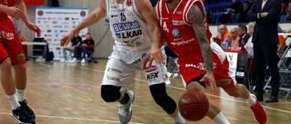 Ljumsken stoppar Mannos Nakos