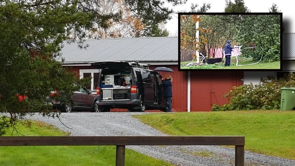 Just nu pågår brottsplatsundersökning och polisen har spärrat av området.