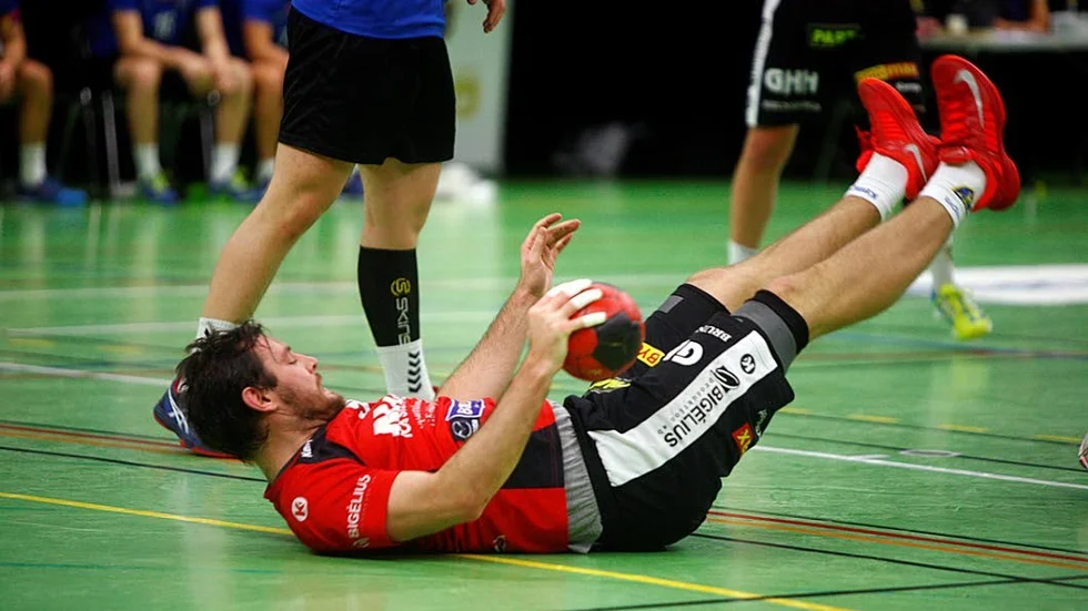 Comeback. Rickard Oldberg varmed och föll mot Silwing/Troja.