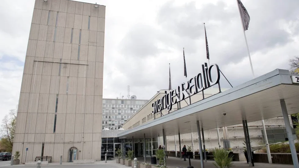 Oberoendet för public service hotas av förslaget från 15 distriktsordföranden för Sverigedemokraterna.