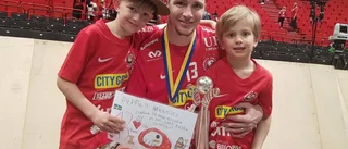 "Vi är stolta över dig pappa!"