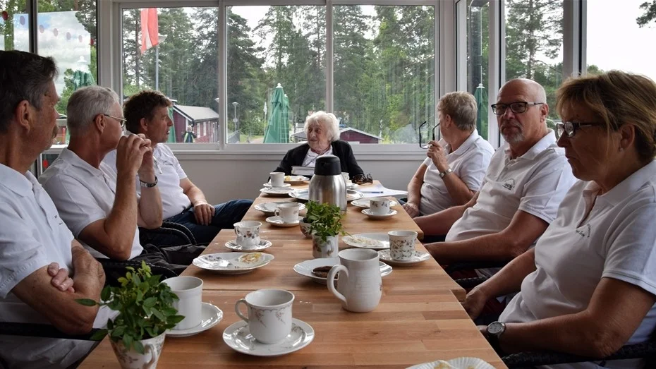Fr.v Göran Styrenius, Weine Gustavsson, Börje Carlsson, Gun-Britt Monell, Margareta Gustafsson, kenneth Johansson samt Inger Borén från marknadskommittén.