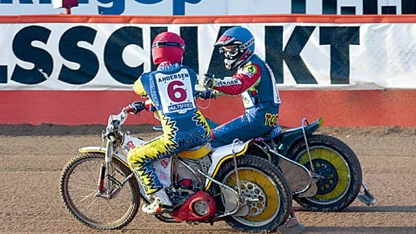 Luxo Stars enda femetta mot Kaparna togs av reserverna Hans N Andersen och Tobias Johansson i andra heatet.