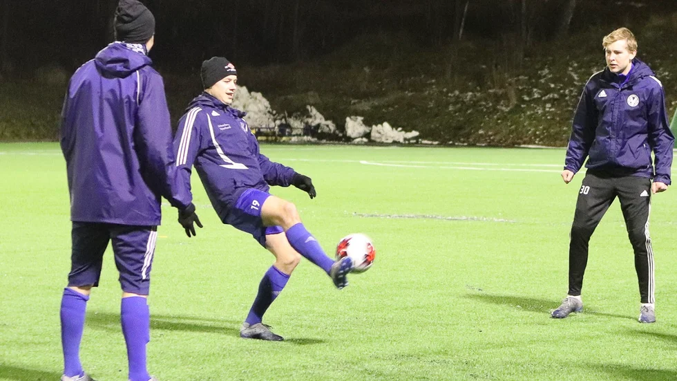 Påsken 2023 är det premiäromgång i division 3-fotbollen och VFC-spelarna är igång med försäsongsträningen. Återstår bara att se i vilken serie laget ska spela. VFC menar att Svenska fotbollförbundet har räknat fel i sitt remissförslag.