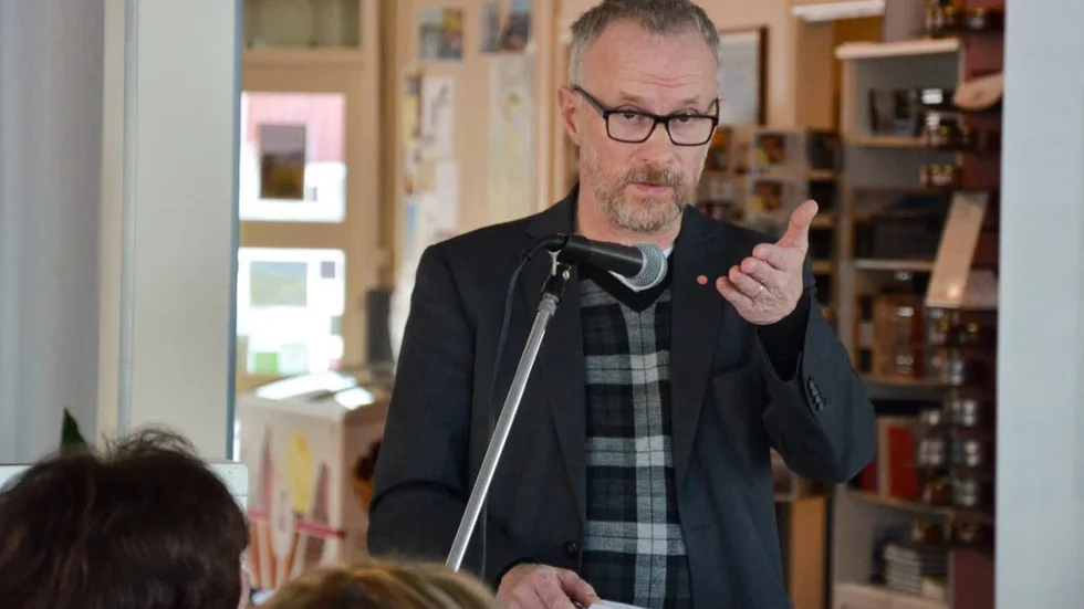 Kommunalråd. Peter Waara beklagar nyheten om Elgiganten, men är inte orolig för Haparandas status som handelsort.