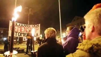 Tomelillaborna samlades i en antirasistisk manifestation.