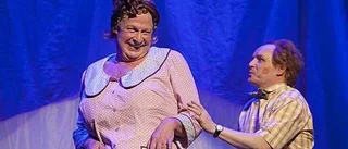Explosiv Hairspray på svenska